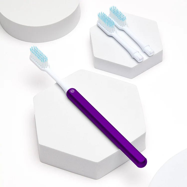 Nada Aluminum Toothbrush (+3 heads)